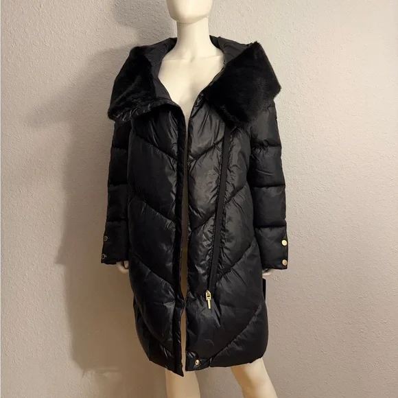 NWT‎ H by HALSTON Black Quilted Puffer Coat Asymmetric Oversized Faux Fur Collar - Picture 3 of 17